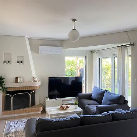 Cozy 2 Room Apartment With Garden Near Athens Air-Port Артемида Екстериор снимка