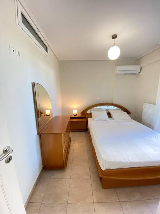 Cozy 2 Room Apartment With Garden Near Athens Air-Port Артемида Екстериор снимка