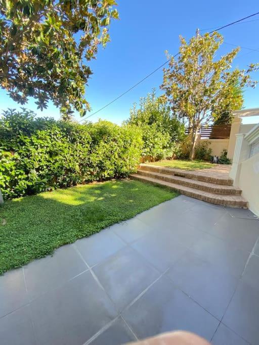 Cozy 2 Room Apartment With Garden Near Athens Air-Port Артемида Екстериор снимка